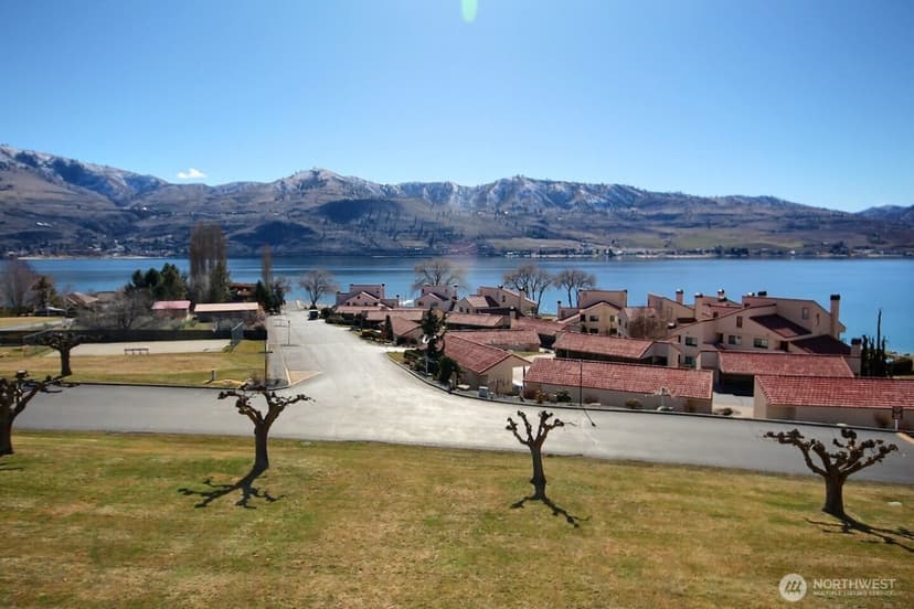 Property photo for 100 Lake Chelan Shores Drive #18-9, Chelan photo 14
