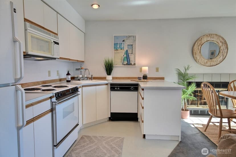 Property photo for 100 Lake Chelan Shores Drive #18-9, Chelan photo 10