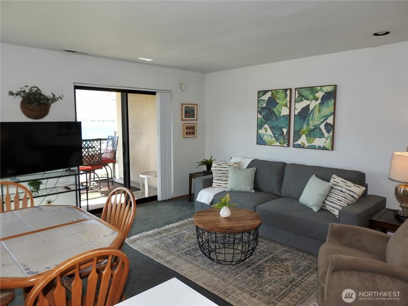 Property photo for 100 Lake Chelan Shores Drive #18-9, Chelan photo 6