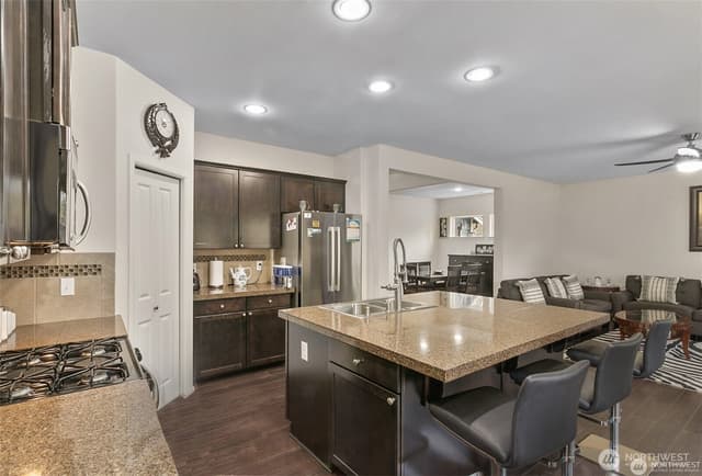 Property photo for 12516 SE 279th Place, Kent photo 5