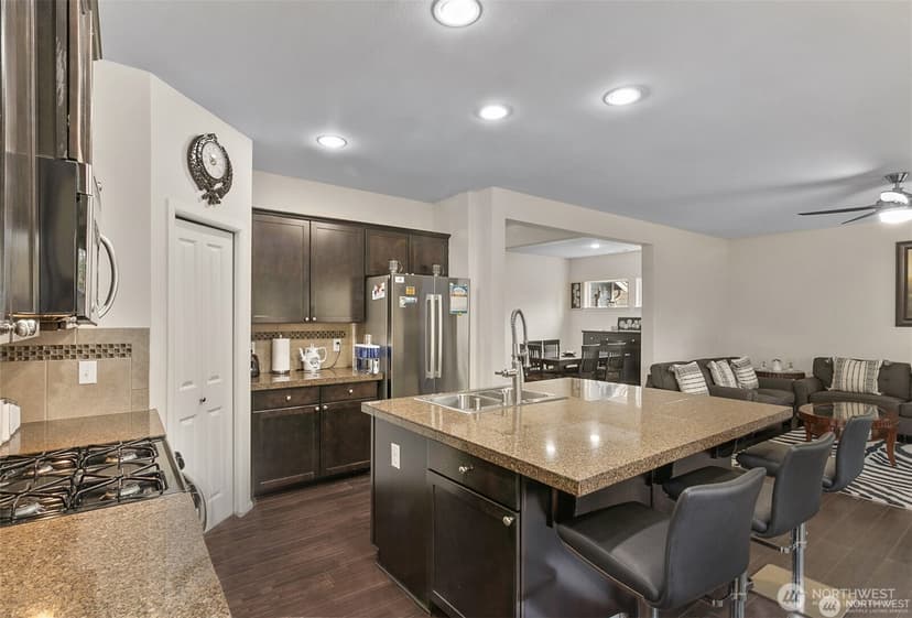 Property photo for 12516 SE 279th Place, Kent photo 5