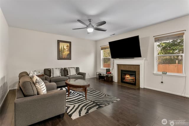 Property photo for 12516 SE 279th Place, Kent photo 3