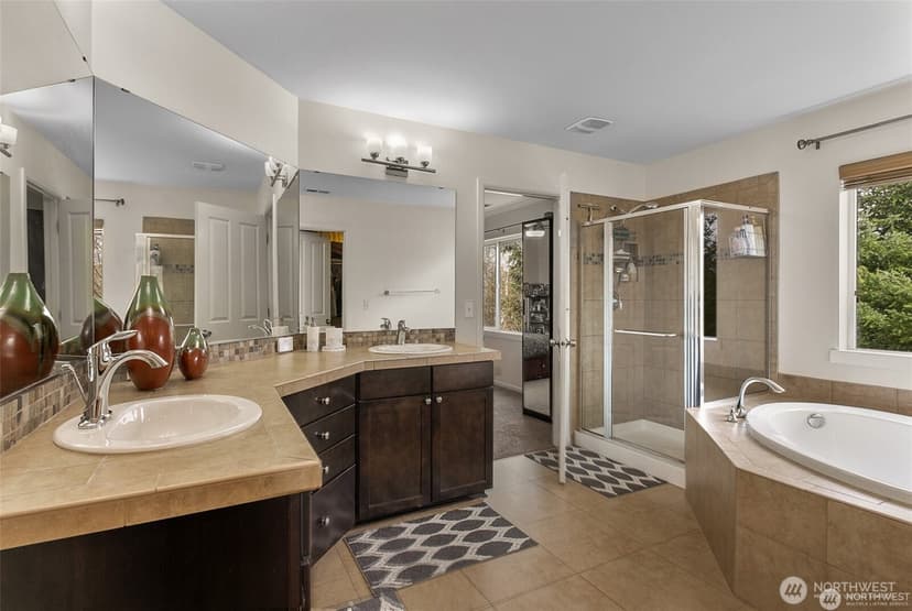 Property photo for 12516 SE 279th Place, Kent photo 14