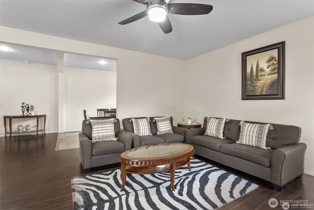 Property photo for 12516 SE 279th Place, Kent photo 4
