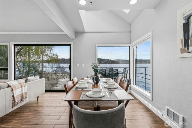 Property photo for 9750 Rainier Avenue S, Seattle photo 3