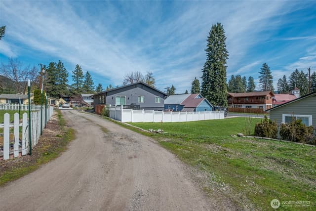 Property photo for 1 Ski Hill Drive, Leavenworth photo 5
