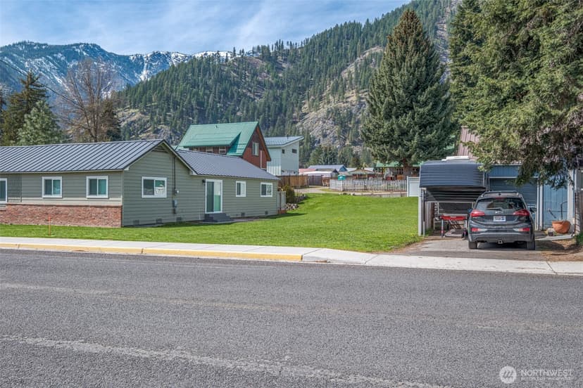 Property photo for 1 Ski Hill Drive, Leavenworth photo 6