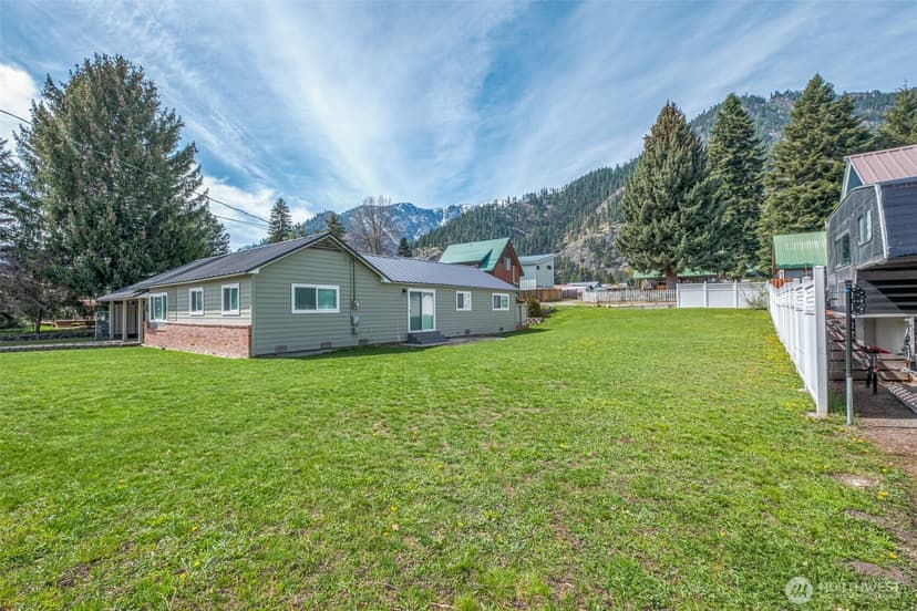 Property photo for 1 Ski Hill Drive, Leavenworth photo 10