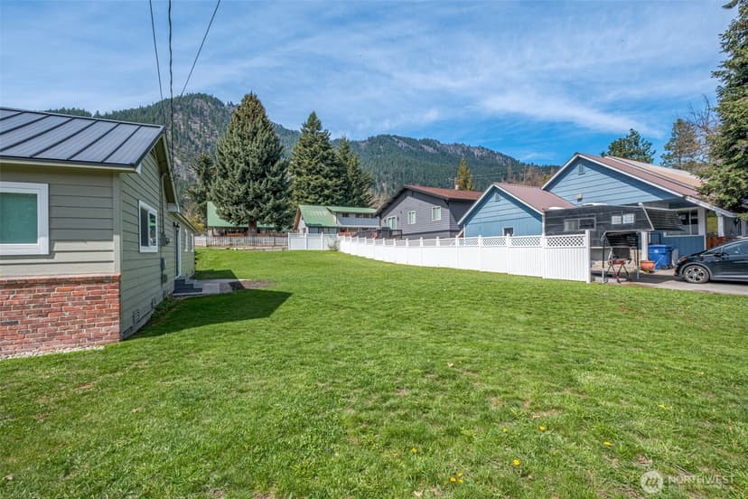 Property photo for 1 Ski Hill Drive, Leavenworth photo 8