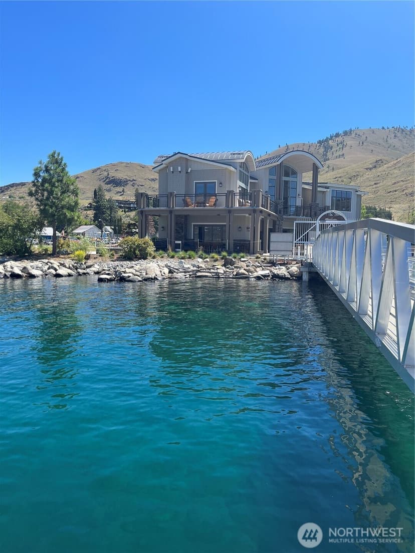 Property photo for 1350 W Woodin Avenue #F8, Chelan photo 5