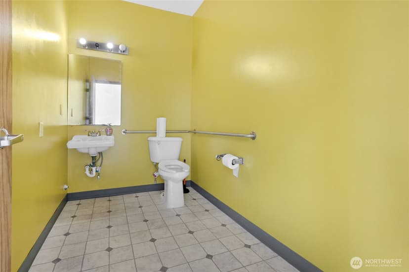 Property photo for 381 E Main Street, Monroe photo 14