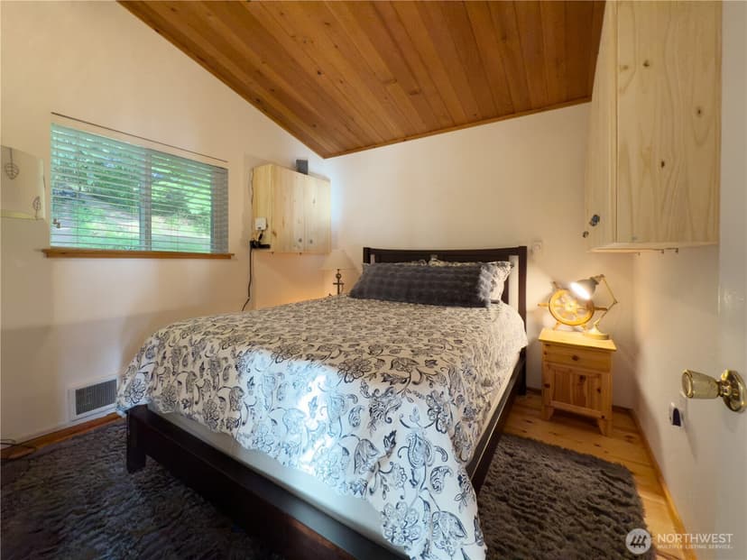 Property photo for 36 K Beach Way, Hat Island photo 20
