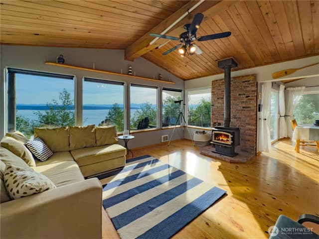 Property photo for 36 K Beach Way, Hat Island photo 2