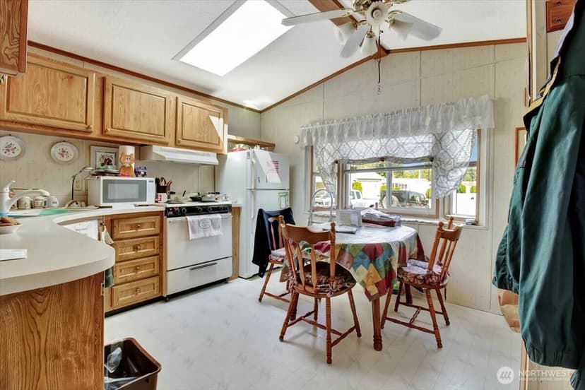Property photo for 9810 State Street #20, Marysville photo 8
