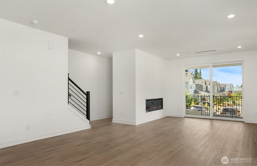 Property photo for 20341 90th Drive NE #F, Bothell photo 6