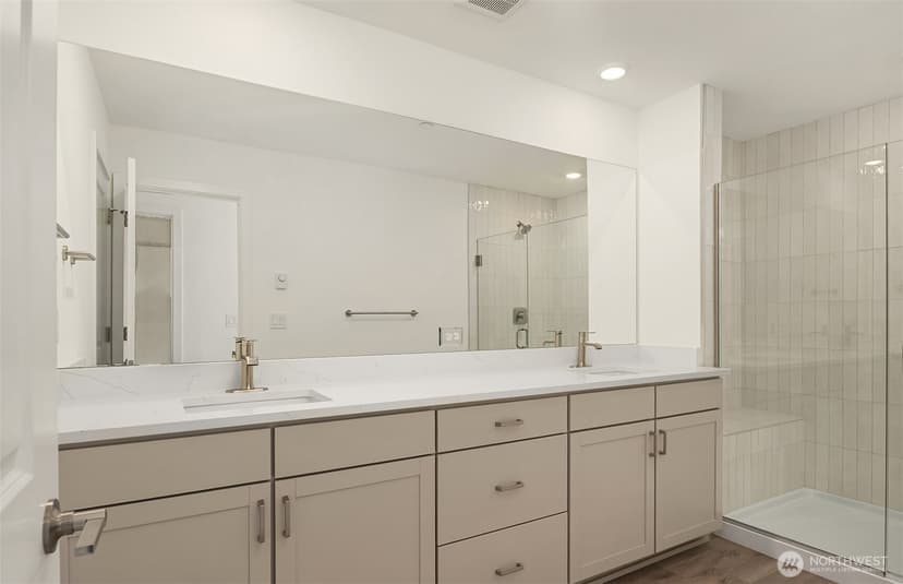 Property photo for 20341 90th Drive NE #F, Bothell photo 16