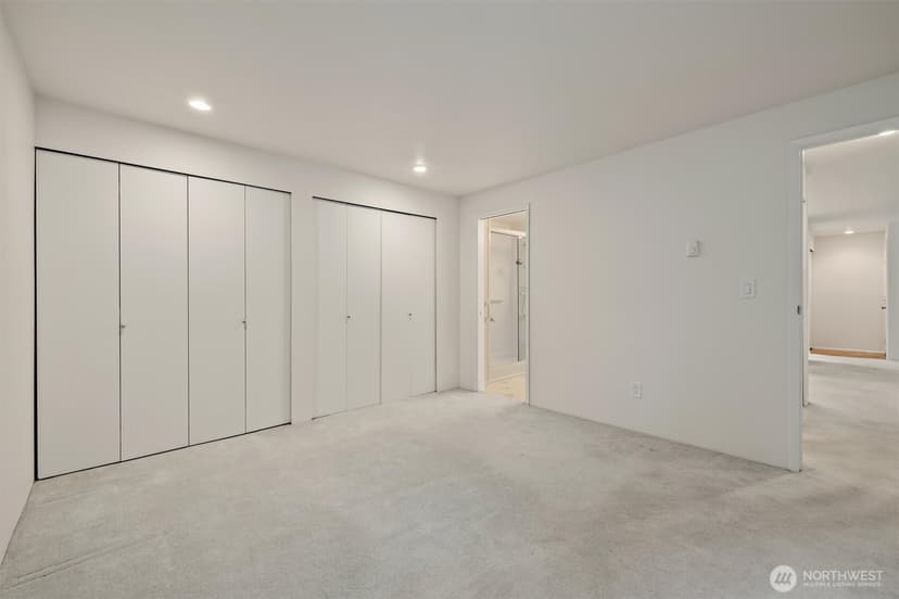Property photo for 4106 Factoria Boulevard SE #216, Bellevue photo 17