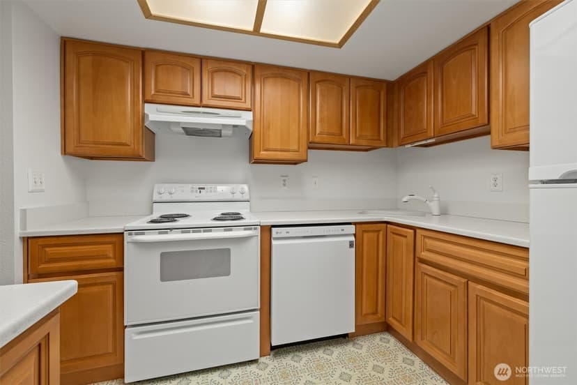 Property photo for 4106 Factoria Boulevard SE #216, Bellevue photo 14