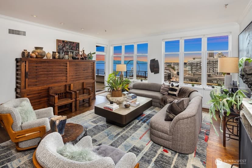 Property photo for 1009 Western Avenue #1203, Seattle photo 5