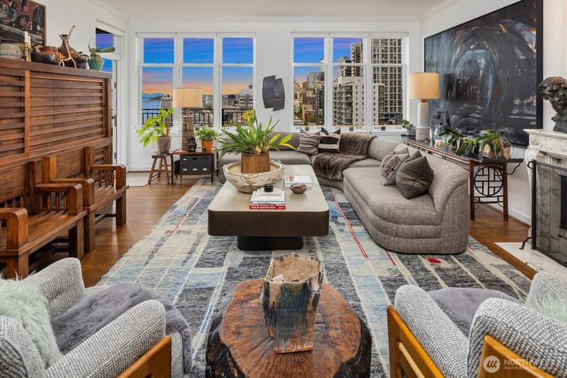 Property photo for 1009 Western Avenue #1203, Seattle