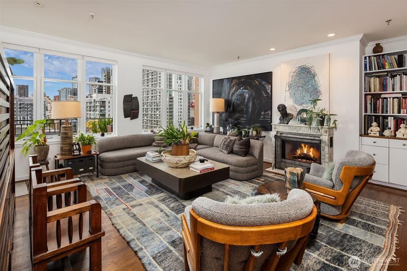 Property photo for 1009 Western Avenue #1203, Seattle photo 6