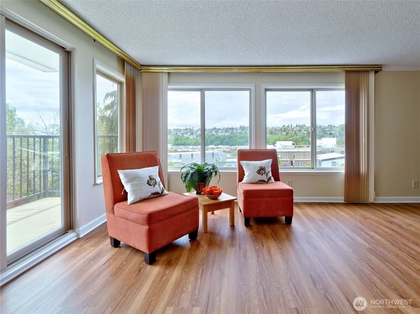 Property photo for 2219 13th Avenue W #1, Seattle photo 2