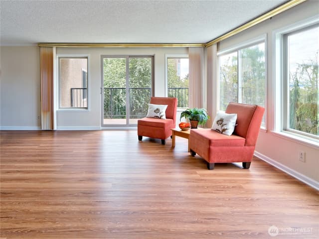 Property photo for 2219 13th Avenue W #1, Seattle photo 3