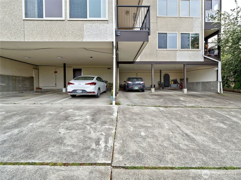 Property photo for 2219 13th Avenue W #1, Seattle photo 18