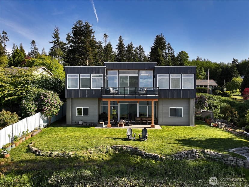 Property photo for 3139 Saratoga Road, Langley photo 2