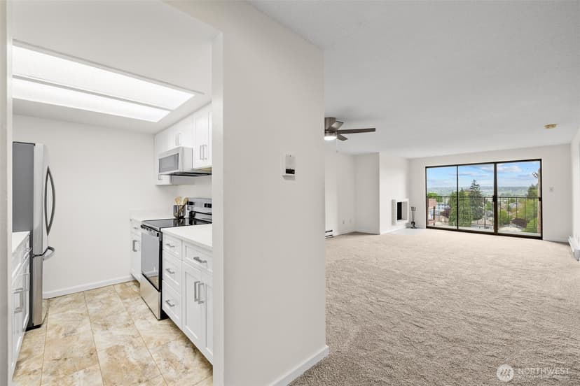 Property photo for 3425 Colby Avenue #502, Everett photo 6