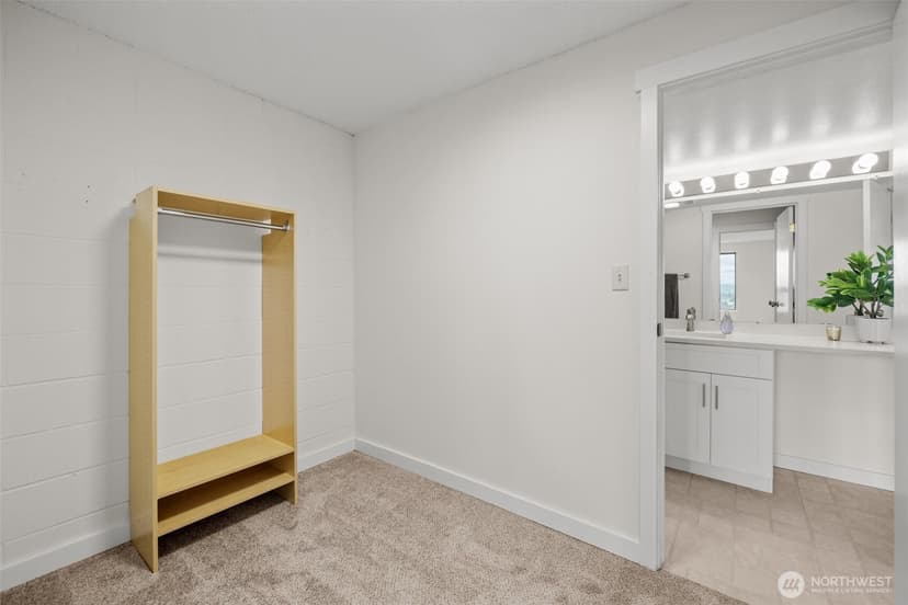 Property photo for 3425 Colby Avenue #502, Everett photo 17