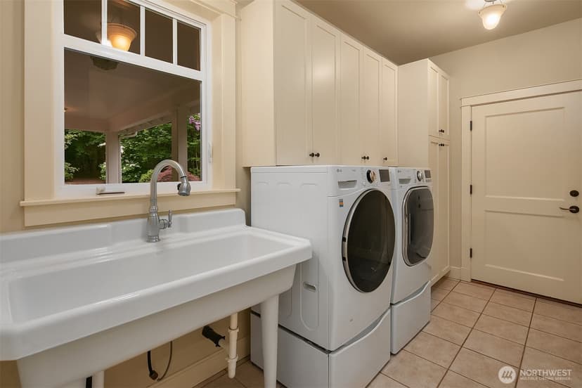 Property photo for 19603 238TH Avenue NE, Woodinville photo 14