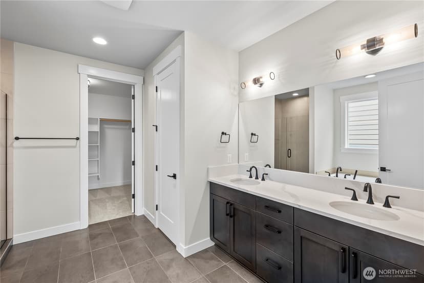 Property photo for 6708 6th Street E, Fife photo 22