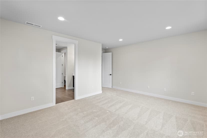 Property photo for 6708 6th Street E, Fife photo 20