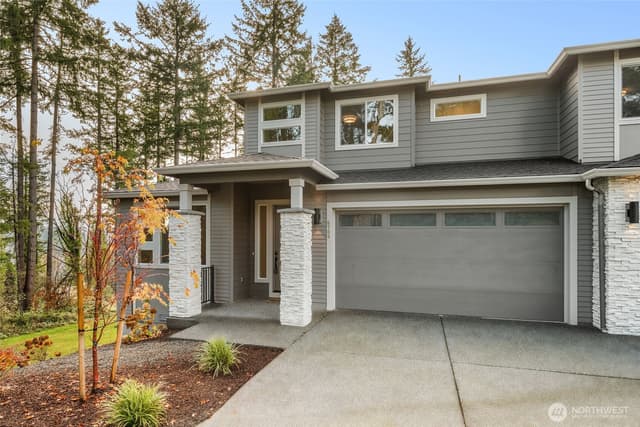 Property photo for 6708 6th Street E, Fife photo 3