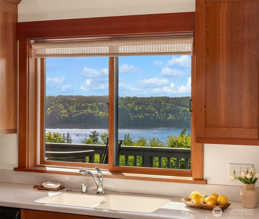 Property photo for 18005 Thorsen Road SW, Vashon photo 15