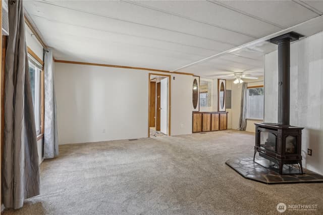Property photo for 10132 228th Place SE, Woodinville photo 3