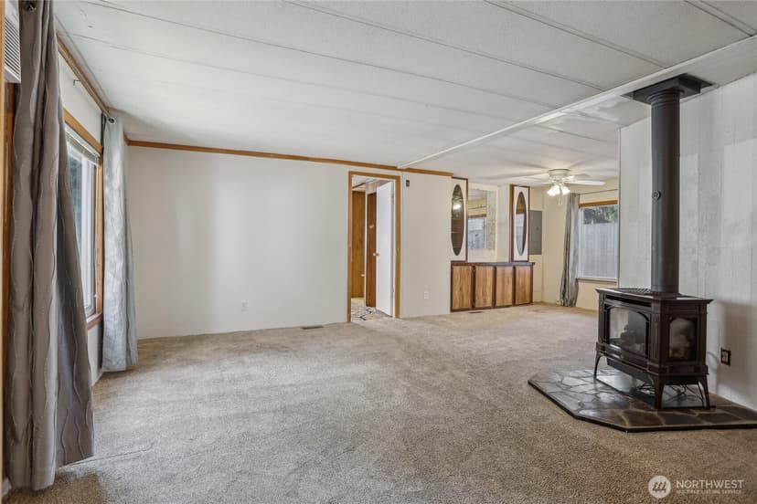 Property photo for 10132 228th Place SE, Woodinville photo 3