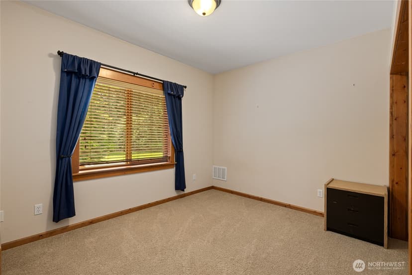 Property photo for 180 Sierra Lane, Ronald photo 22