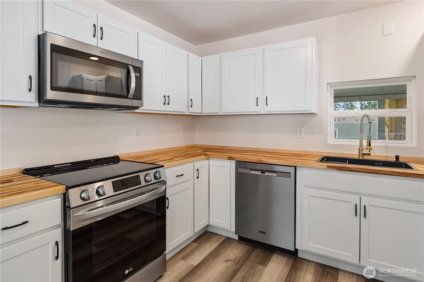 Property photo for 16300 NE State Highway 305 #10, Poulsbo photo 8