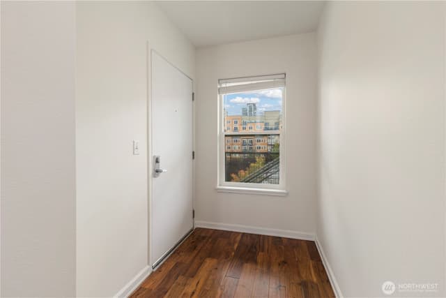 Property photo for 2440 Western Avenue #807, Seattle photo 5