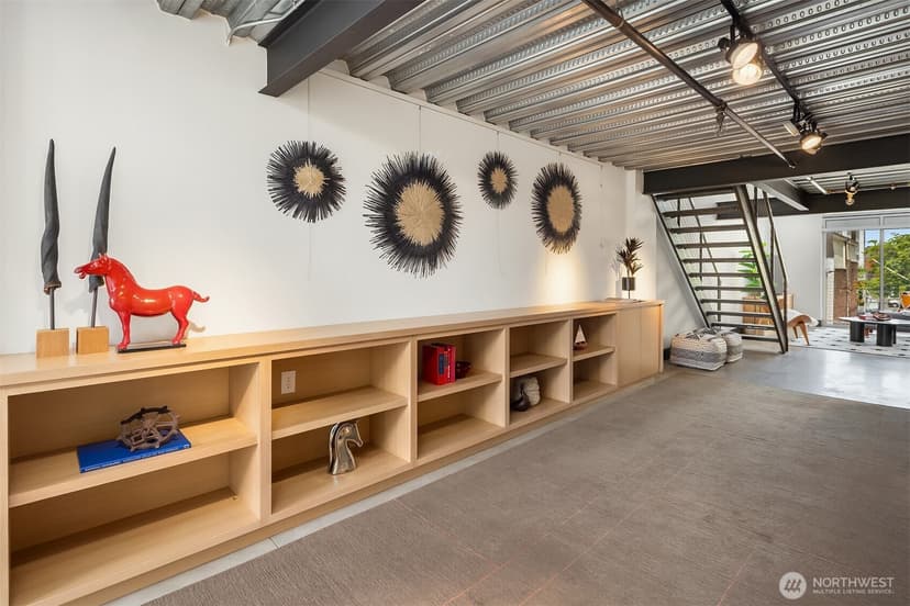 Property photo for 1310 E Union Street #401, Seattle photo 13