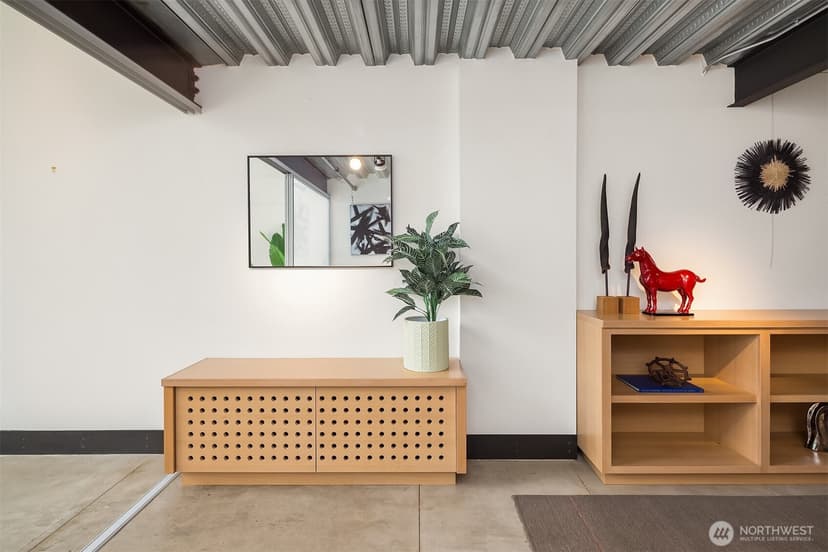 Property photo for 1310 E Union Street #401, Seattle photo 12
