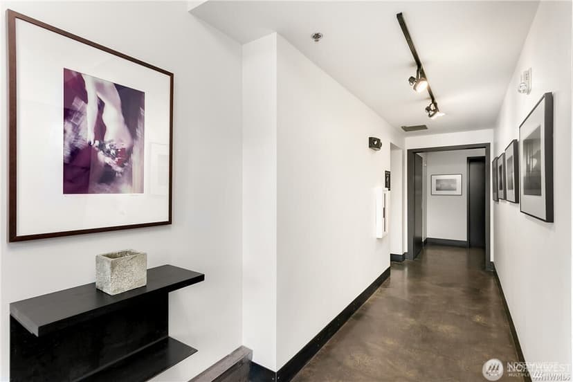 Property photo for 1310 E Union Street #401, Seattle photo 31