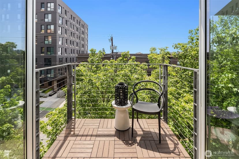 Property photo for 1310 E Union Street #401, Seattle photo 19