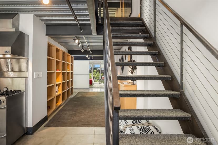 Property photo for 1310 E Union Street #401, Seattle photo 21
