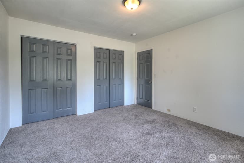 Property photo for 872 Albion Avenue SE, Ocean Shores photo 33
