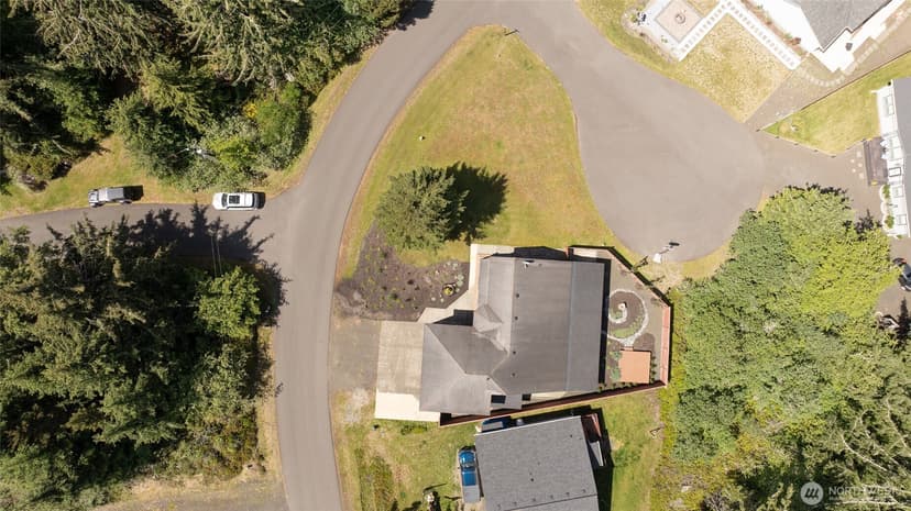 Property photo for 872 Albion Avenue SE, Ocean Shores photo 39