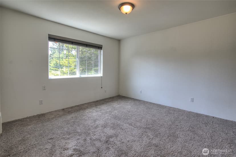 Property photo for 872 Albion Avenue SE, Ocean Shores photo 32