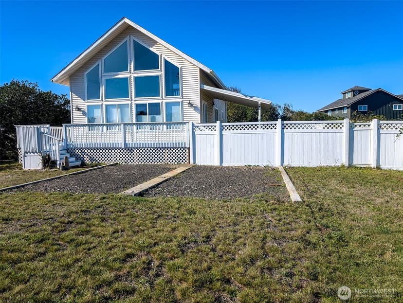 Property photo for 1249 E Ocean Shores Boulevard SW, Ocean Shores photo 2